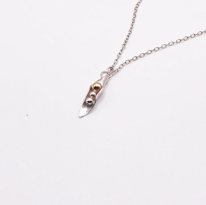 Pea Pod Necklace